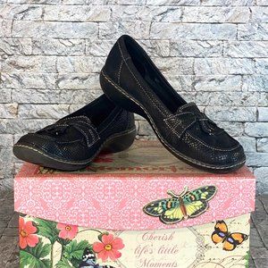Clarks Black Leather Snakeskin Loafers Size 9 Women's Slip Ons